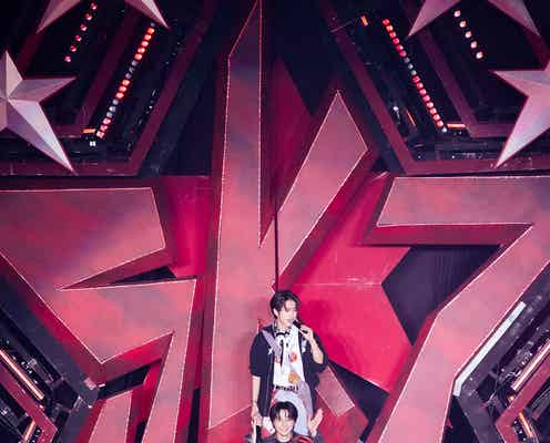 <Stray Kids初ドームツアー最終公演詳細レポート>感動のサプライズで締めくくり バンチャンは瞳潤ませ感謝語る