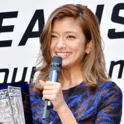「ベストジーニスト2013 一般選出部門」を受賞したローラ