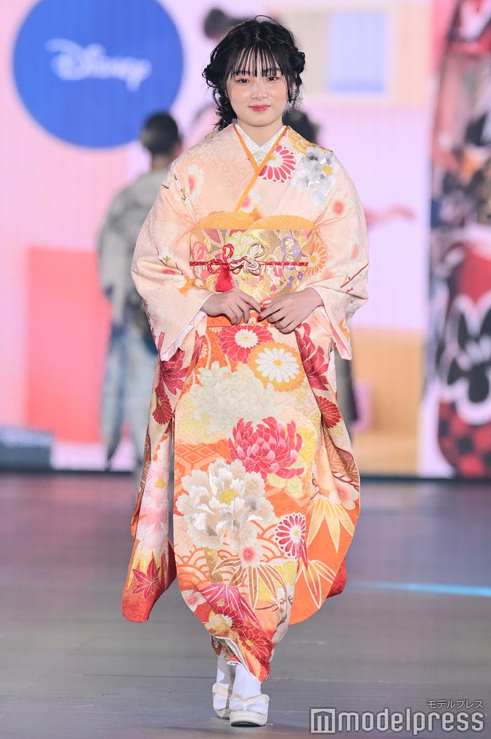 らん「関コレ 2023 S/S」より(C)モデルプレス