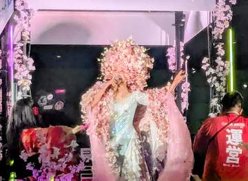 小林幸子が「ニコ超」で圧巻パフォ ファンに混じり超有名ミュージシャンも観覧 1体12万円の高額フィギュアも販売