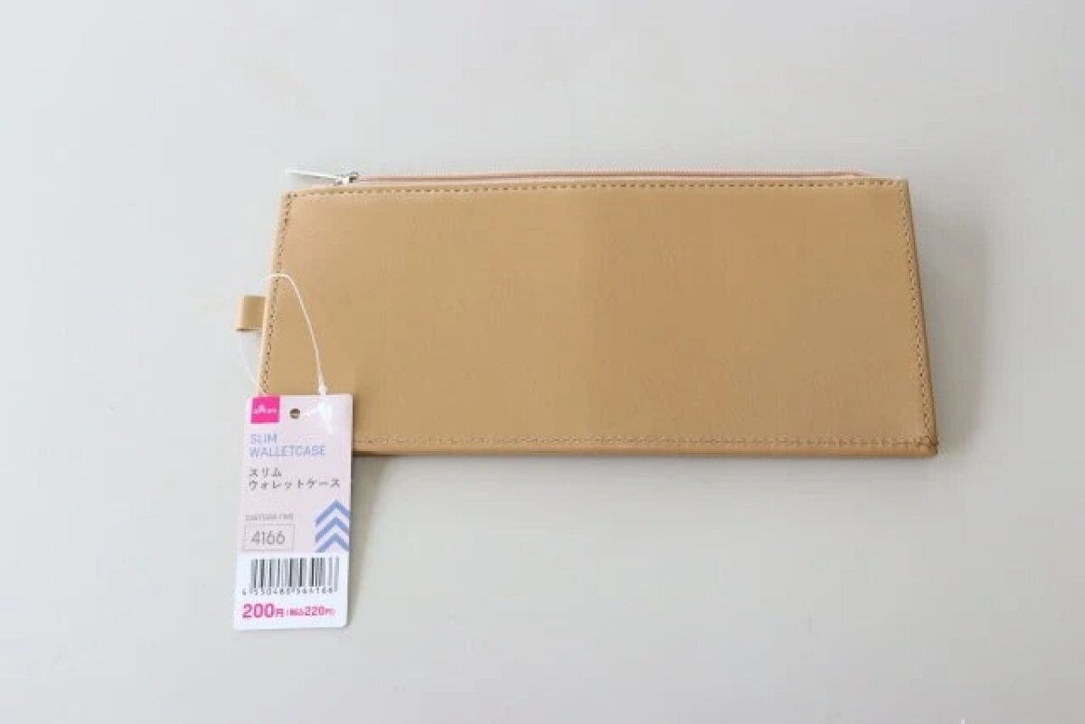 ダイソー　スリムウォレットケース　パッケージ