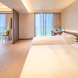 沖縄・石垣島に新ホテル「セブン バイ セブン 石垣」インフィニティプールやサウナ、飲食店も完備