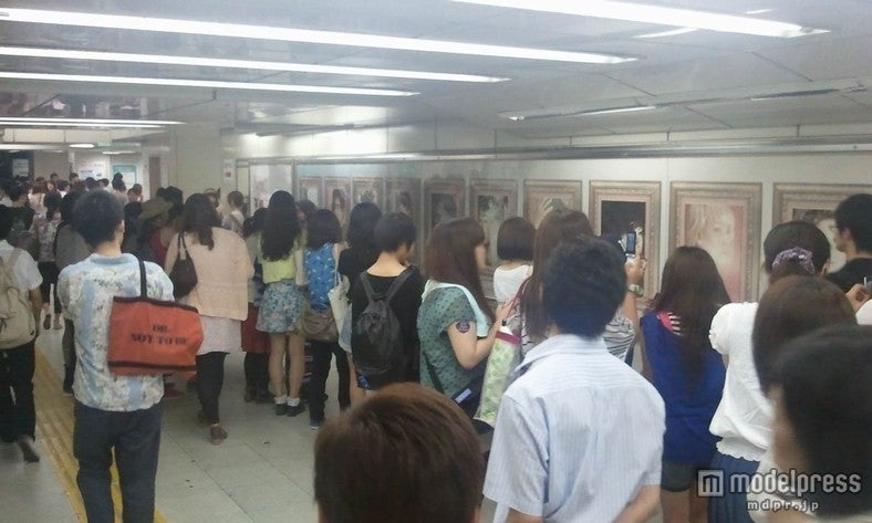 渋谷で「セクシーな男10人」の仮想展覧会