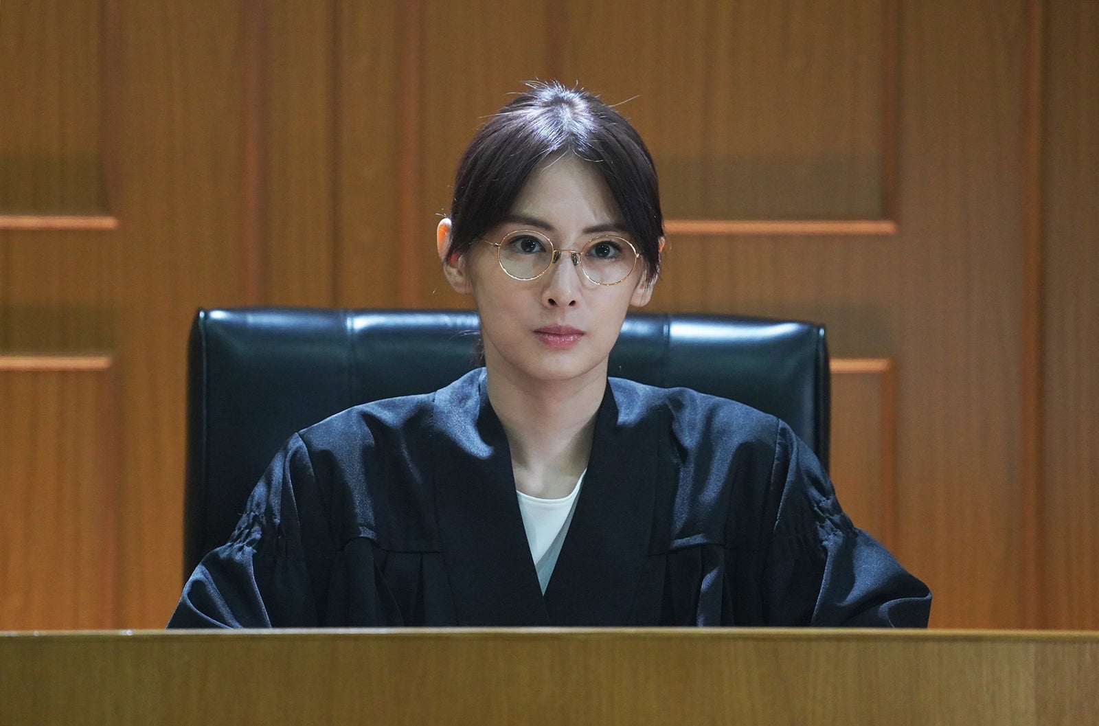 ＜女神の教室～リーガル青春白書～ 第1話＞裁判官・柊木（北川景子）、突然の勤務辞令で新米教員に 学生から不評の理由