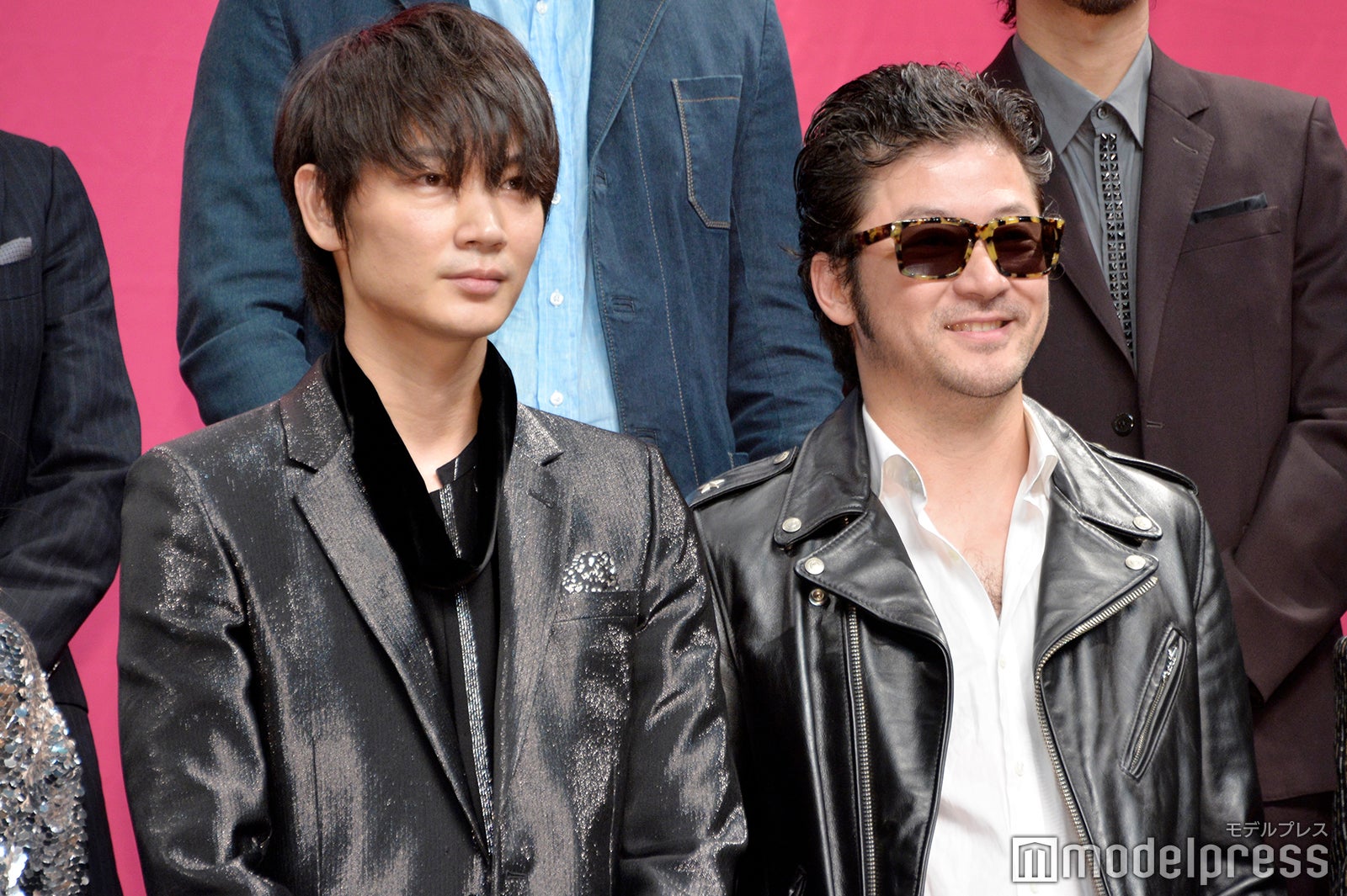 綾野剛、浅野忠信（C）モデルプレス