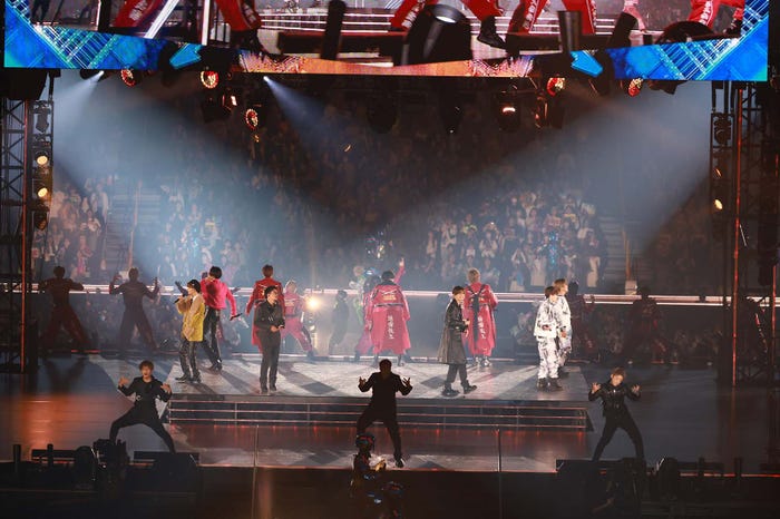 “Jr.EXILE”ステージに集結(提供写真)