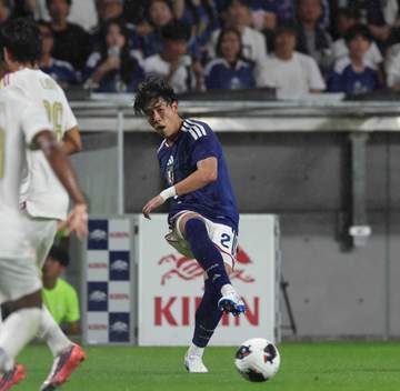 MF中野就斗 本拠地でA代表デビュー 右WBで先発ハツラツ 守備面で課題も存在感