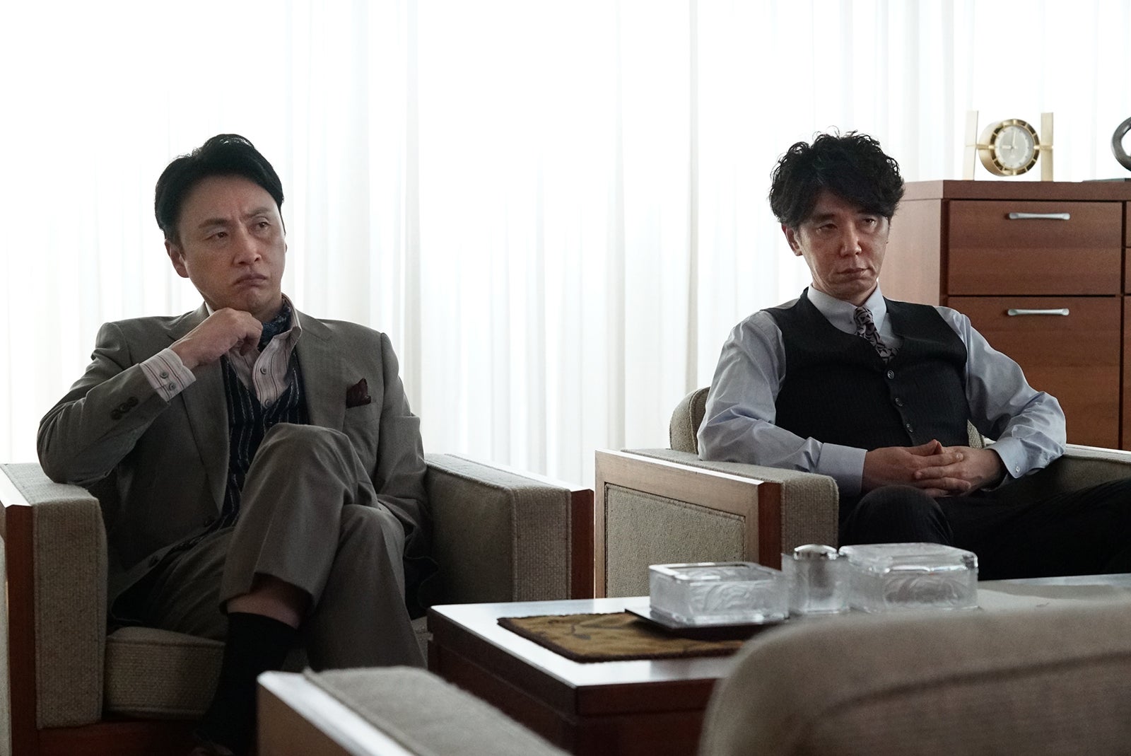 児嶋一哉、ユースケ・サンタマリア「アキラとあきら」場面写真（C）2022「アキラとあきら」製作委員会