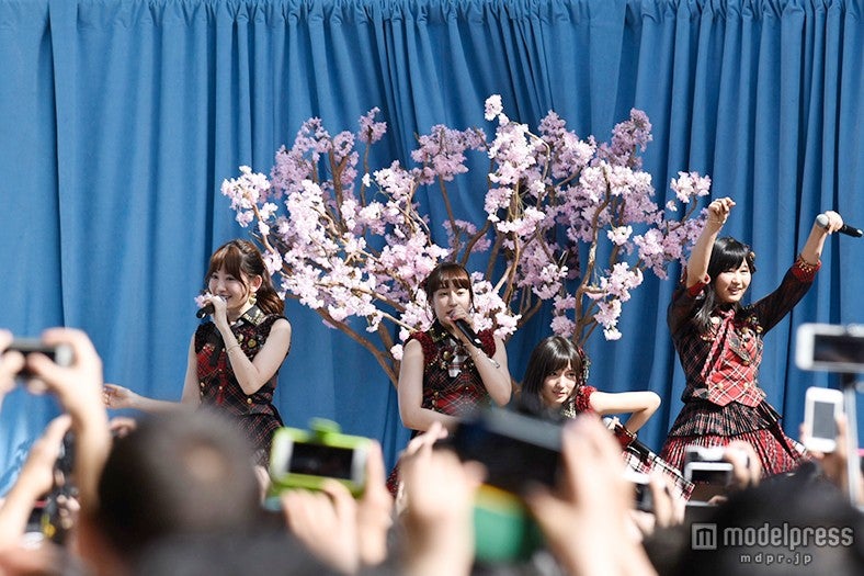 「JAPAN DAY @CENTRAL PARK 2015」に出演したAKB48（C）AKS