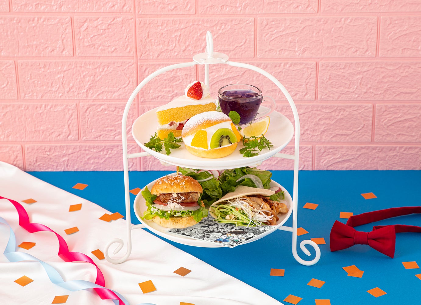 食べると危険！？アフタヌーンティーセット「名探偵コナン 連載30周年記念カフェ」（C）青山剛昌／小学館