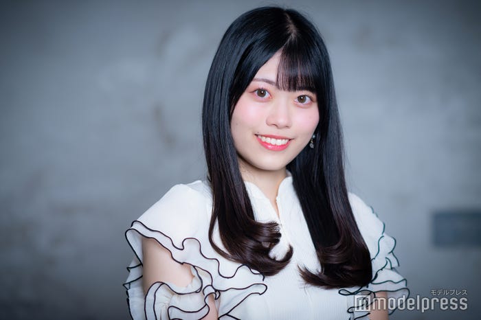 堤彩乃さん(C)モデルプレス