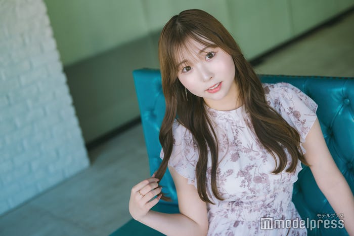 平野百菜さん(C)モデルプレス