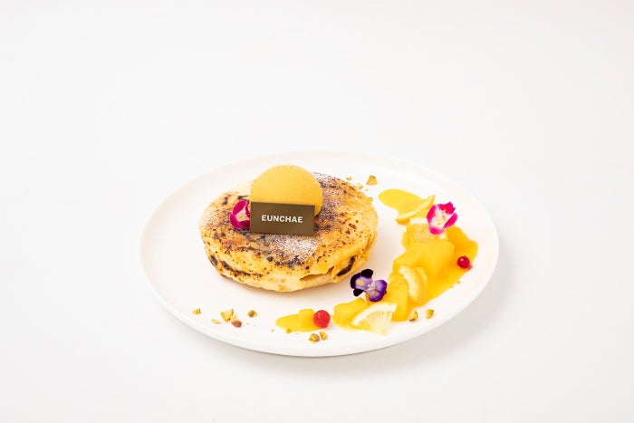EUNCHAE Brulee Pancake税込1,990円（C）SOURCE MUSIC &amp; HYBE．All Rights Reserved．