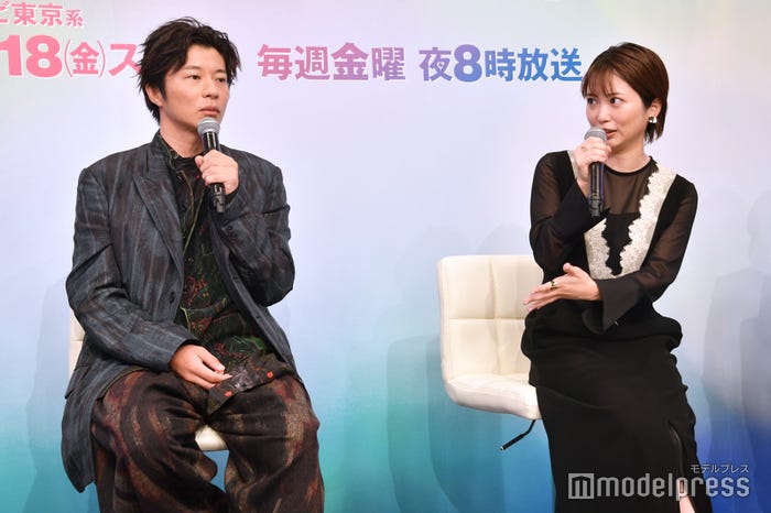 田中圭の背中を見てお芝居をしている志田未来(C)モデルプレス