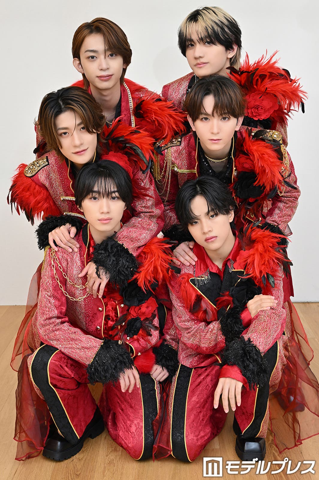 Lienel/(上段)近藤駿太、高桑真之(中段)芳賀柊斗、高岡ミロ(下段)森田璃空、武田創世(C)モデルプレス