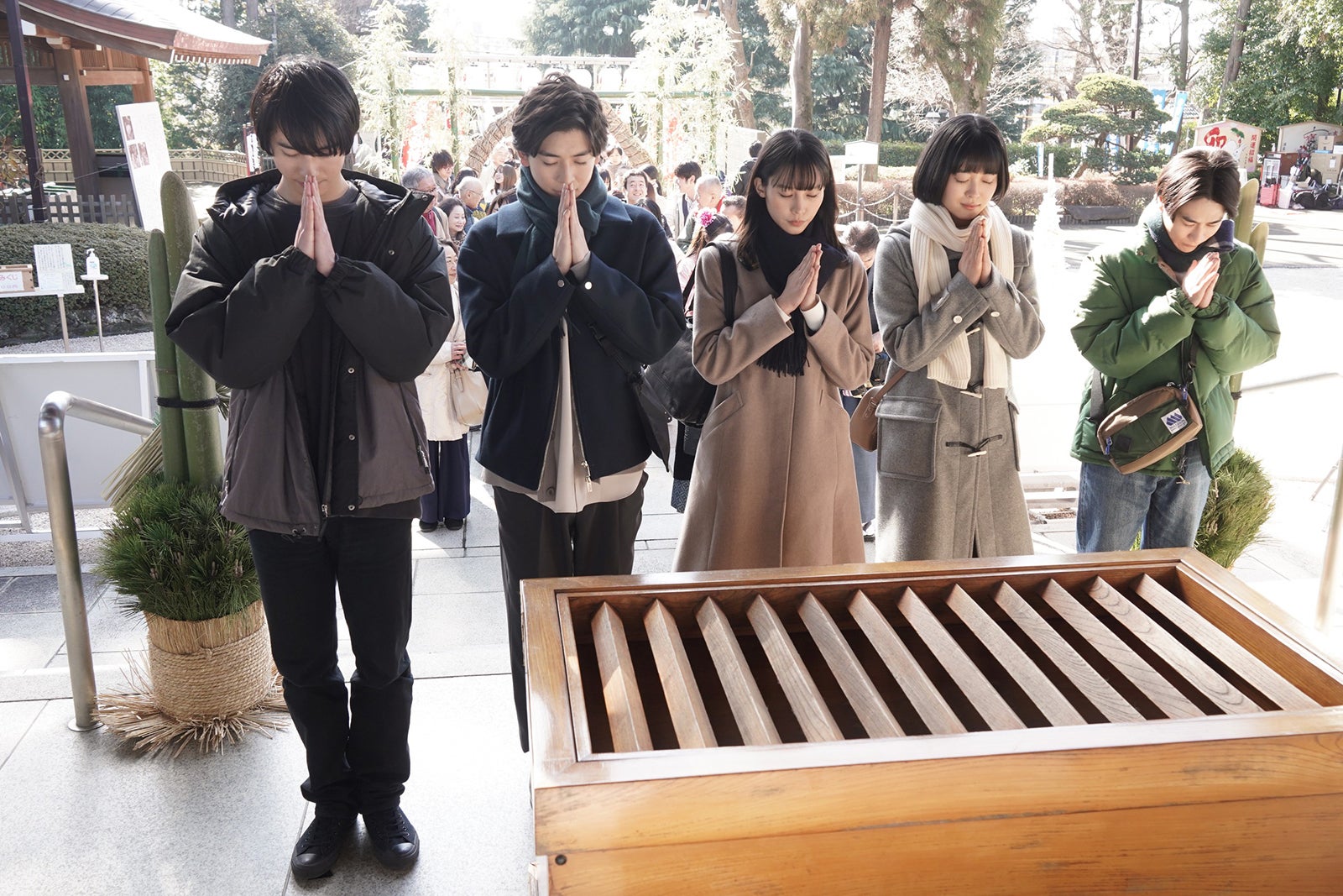 前田拳太郎、高橋文哉、南沙良、河村花、前田旺志郎 「女神の教室～リーガル青春白書～」第6話より（C）フジテレビ