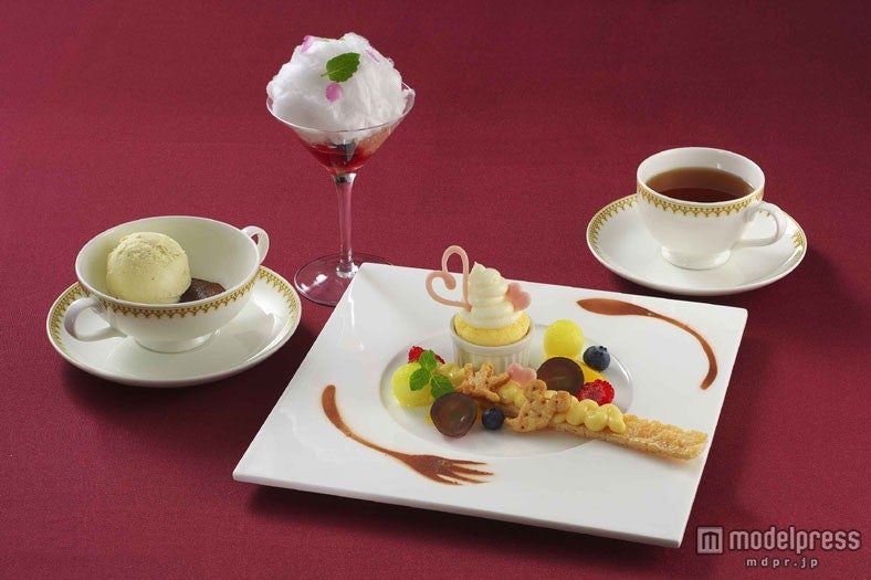 オリジナルスウィーツ（イメージ）(C)Disney