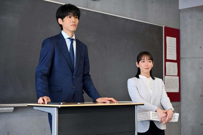 松坂桃李、吉岡里帆「御上先生」第9話(C)TBS