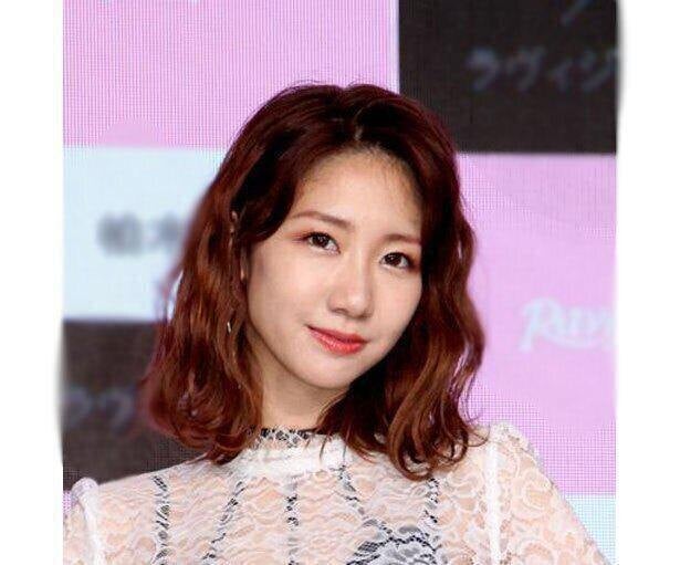 柏木由紀 久々の自撮りshotに めちゃかわいい もっと自撮り見たい の声 モデルプレス