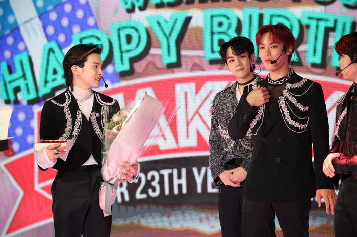 川西拓実、豆原一成、與那城奨(C)フジテレビ