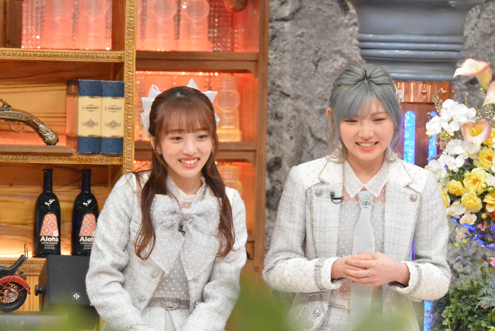 向井地美音、岡田奈々（C）読売テレビ