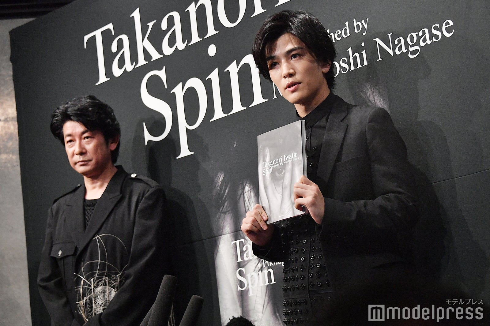 永瀬正敏、岩田剛典（C）モデルプレス