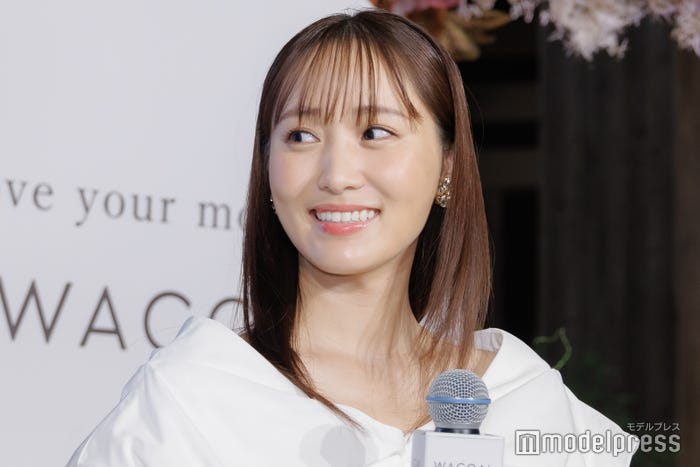 菅井友香(C)モデルプレス