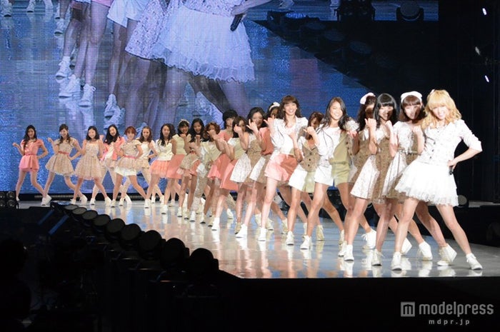 E Girls お出かけダンス に女子熱狂 ごめんなさいのkissing You で会場を盛り上げる モデルプレス E Girls お出かけダンス に女子熱狂 ごめんなさいのkissing You で会場を盛り上げる モデルプレス