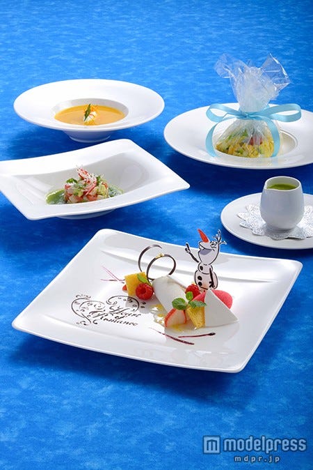 「オチェーアノ」ランチコース(C)Disney