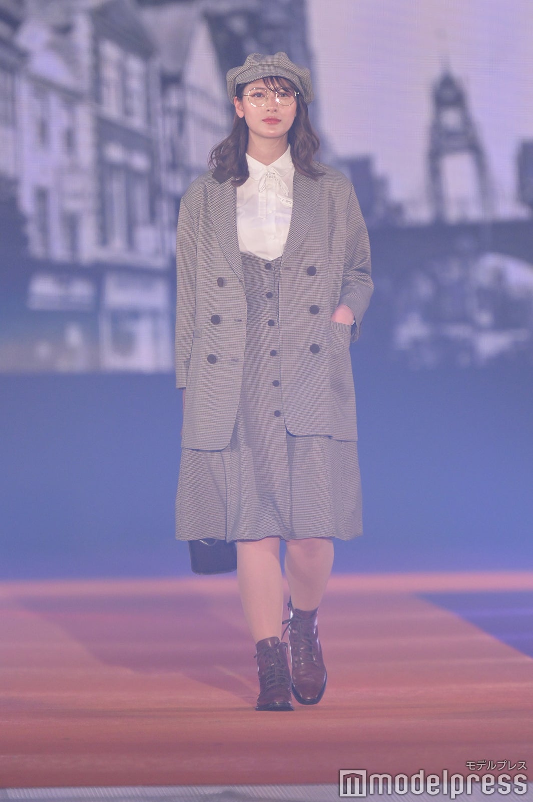 （C）モデルプレス