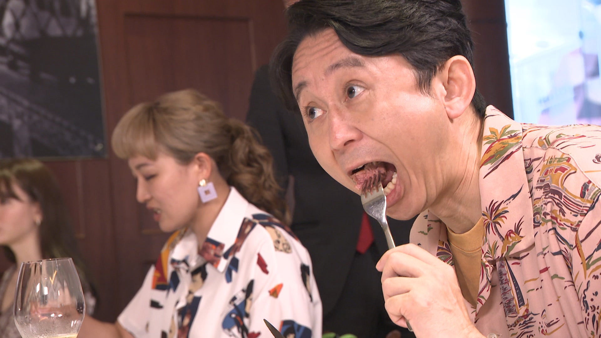 丸山桂里奈、有吉弘行 （C）フジテレビ