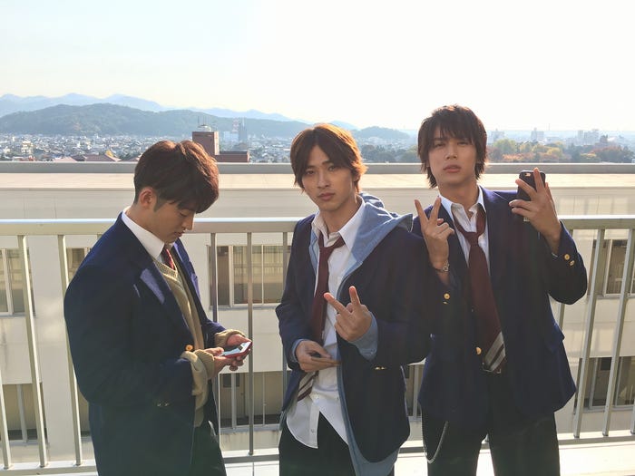 佐野玲於、横浜流星、中川大志(C)2018「虹色デイズ」製作委員会(C)水野美波/集英社