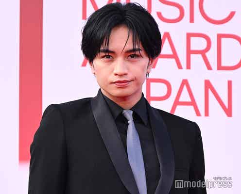 中島健人、全身黒スーツ姿で登場「国際音楽賞」“レカペ”トップバッターに歓声【MUSIC AWARDS JAPAN】