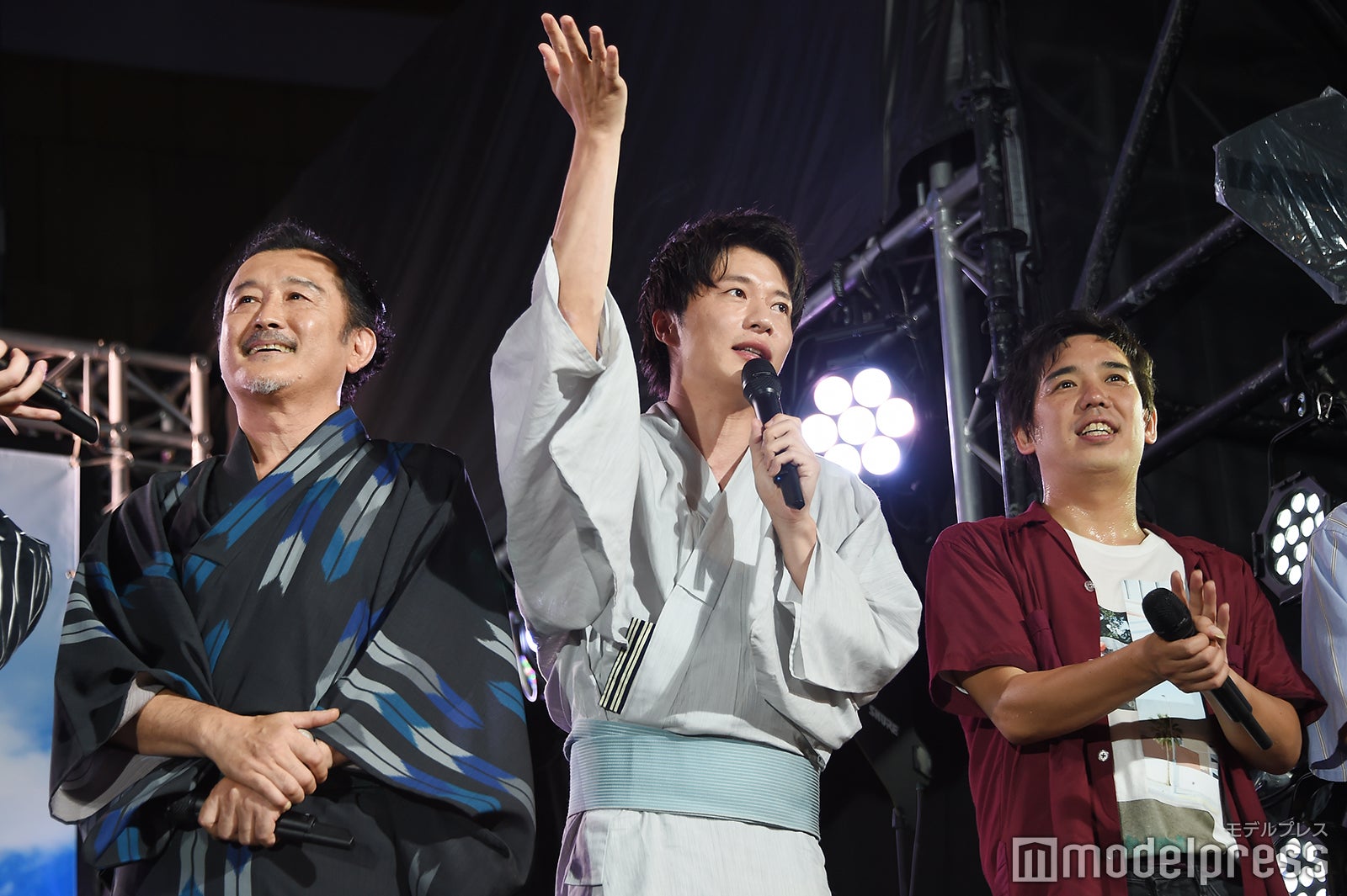 （左から）吉田鋼太郎、田中圭、大橋卓弥（スキマスイッチ） （C）モデルプレス