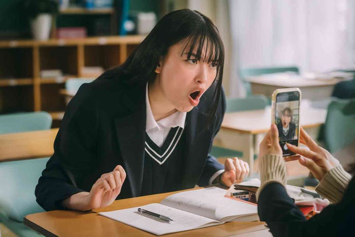 茅島みずき「霧尾ファンクラブ」第8話(C)地球のお魚ぽんちゃん・実業之日本社/中京テレビ