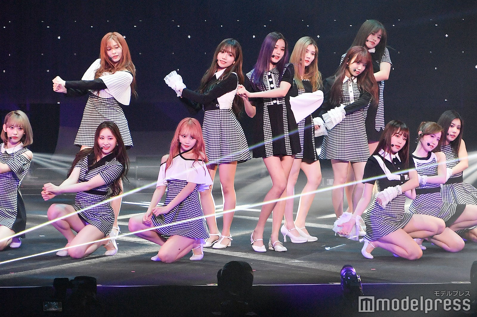 IZ*ONE （C）モデルプレス