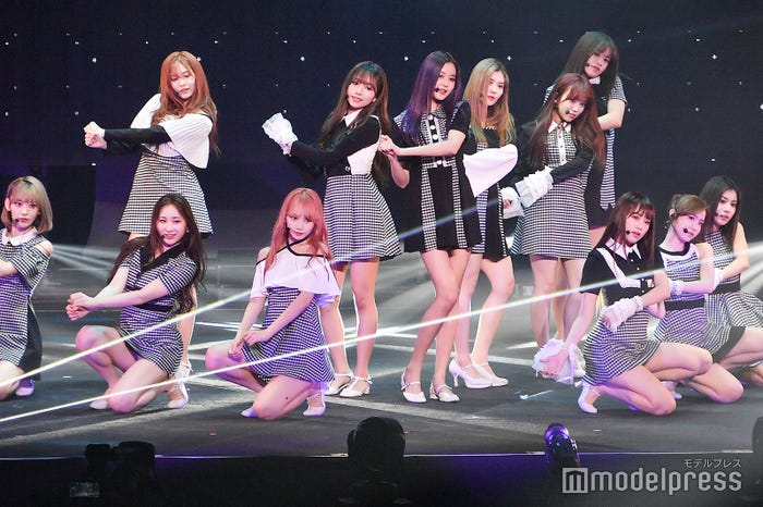 IZ*ONE (C)モデルプレス