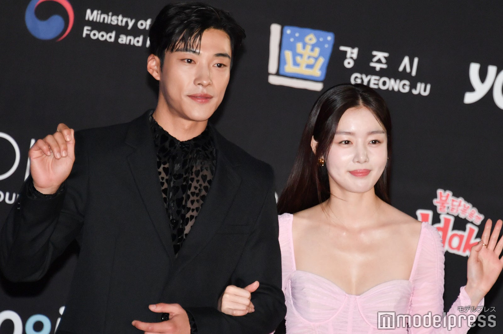 ウ・ドファン、ハン・ソナ （C）モデルプレス