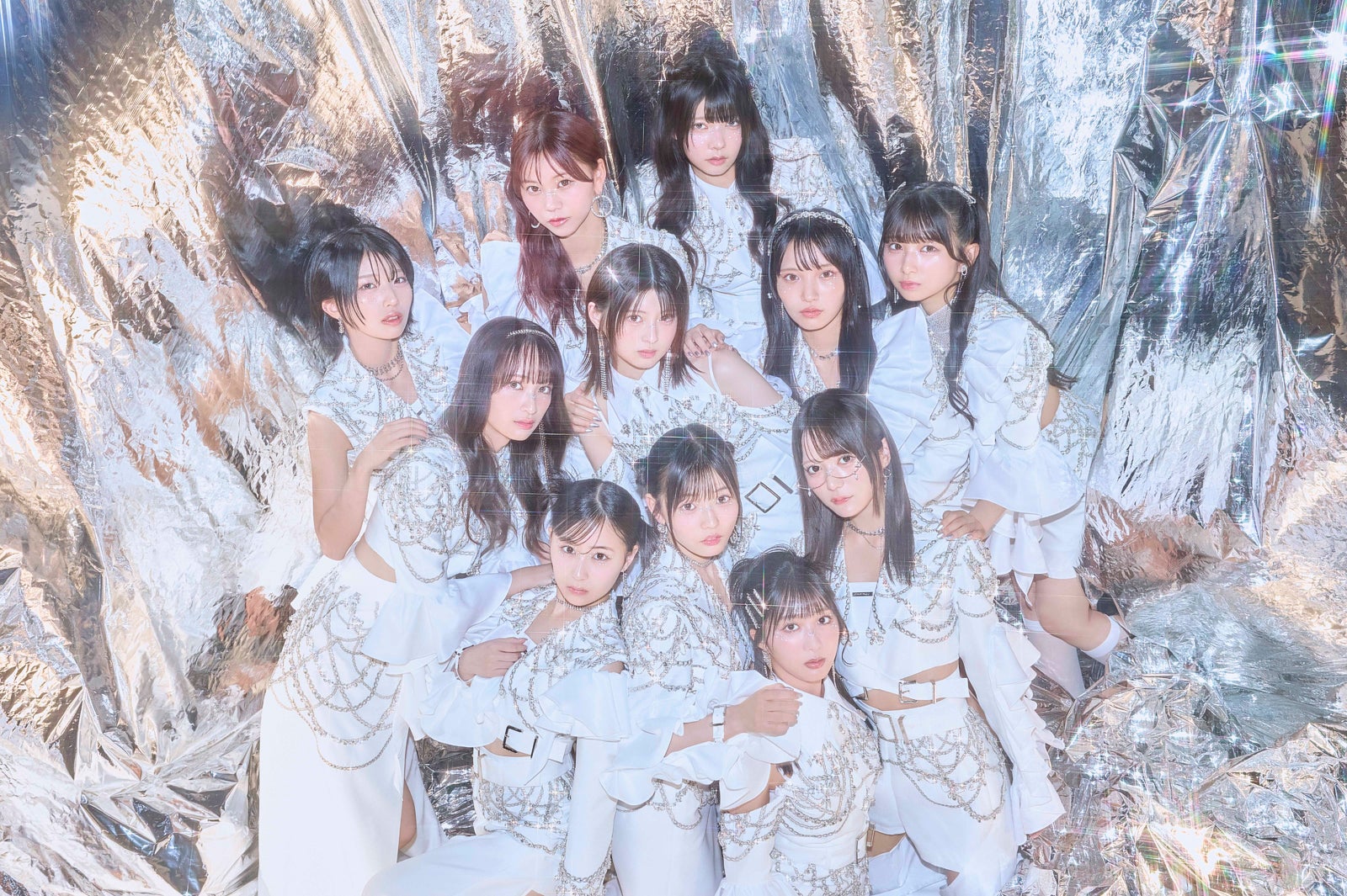 WHITE SCORPION（提供写真）