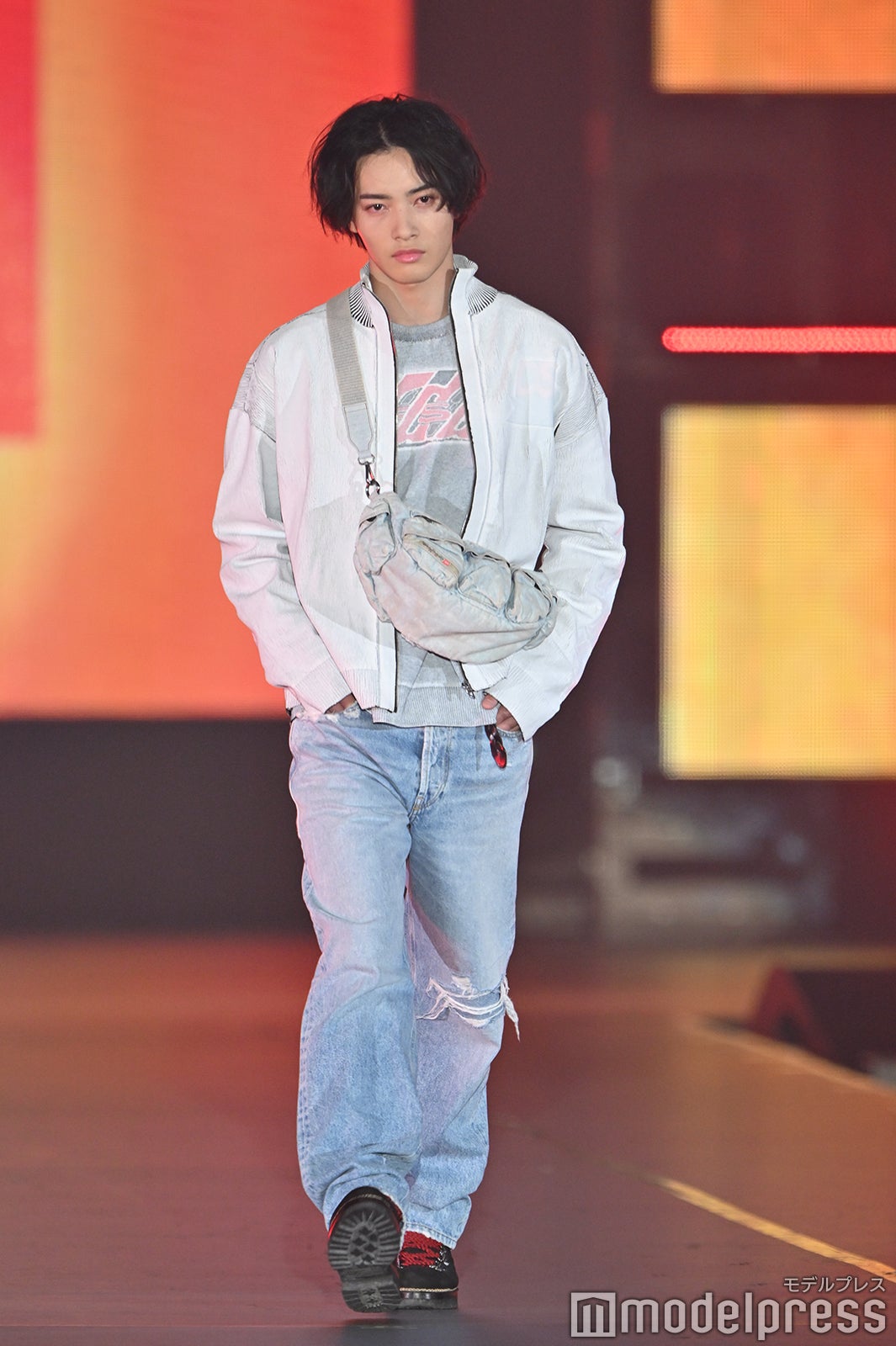 （C）モデルプレス