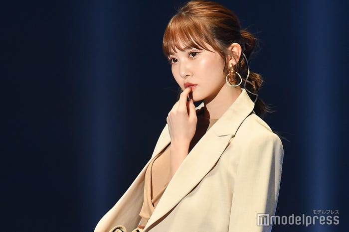 加藤史帆(C)モデルプレス