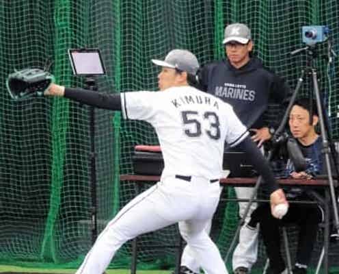 ロッテ秋季C 投手目標クイック“1.1秒台”に設定 今季盗塁阻止率ワースト「勝つためには失点を防がないと」