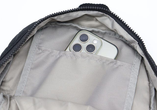 Kipling 内ポケット