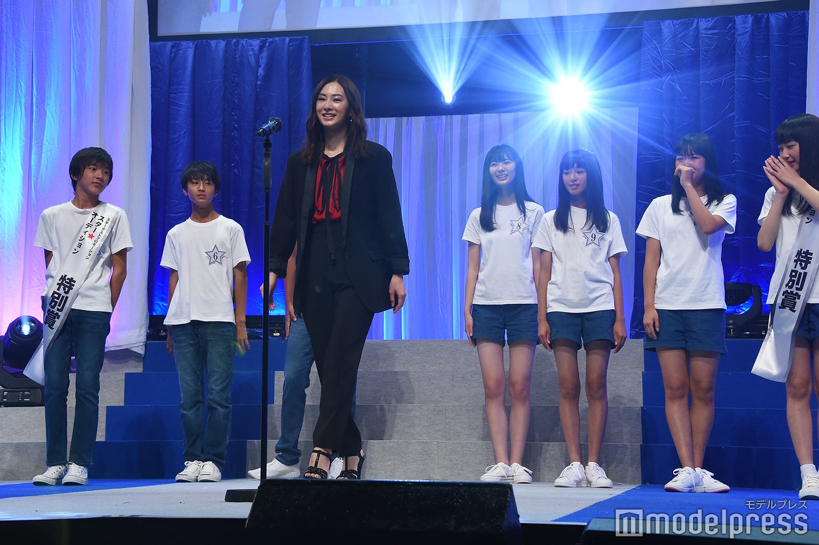 北川景子が登場 （C）モデルプレス