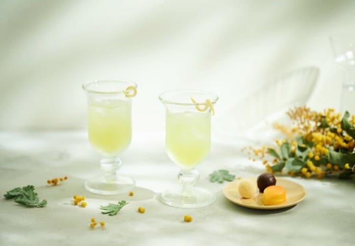 「はじける泡と花のワルツ」には、ミモザやシャンパン、リモンチェッロなどが詰合せに　※画像提供／モロゾフ