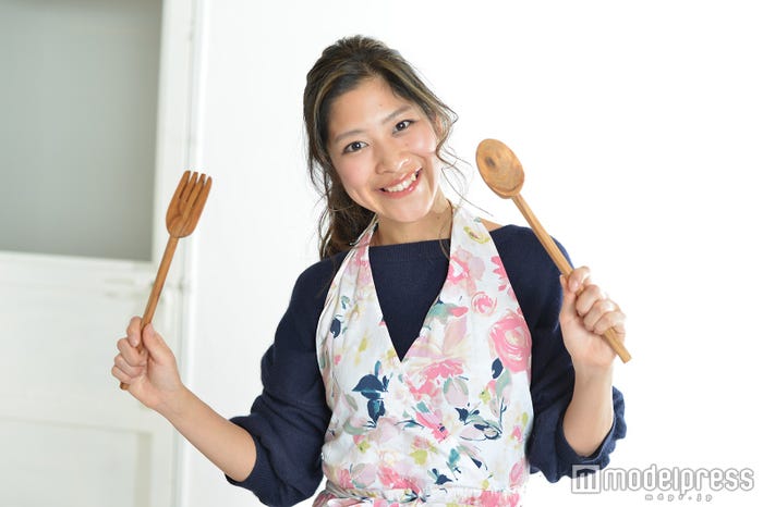 レシピを担当するのは柏原歩(かしわばらあゆみ)さん(C)モデルプレス