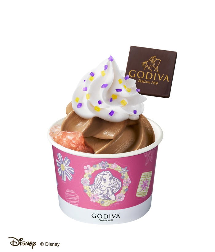 ソフトクリーム ピーチジュレ&チョコレート ワッフルコーン 790円/125g、カップ 790円/125g(C)Disney