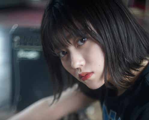 櫻坂46幸阪茉里乃、貴重なヘビメタスタイルに挑戦 可憐でキュートな姿も披露