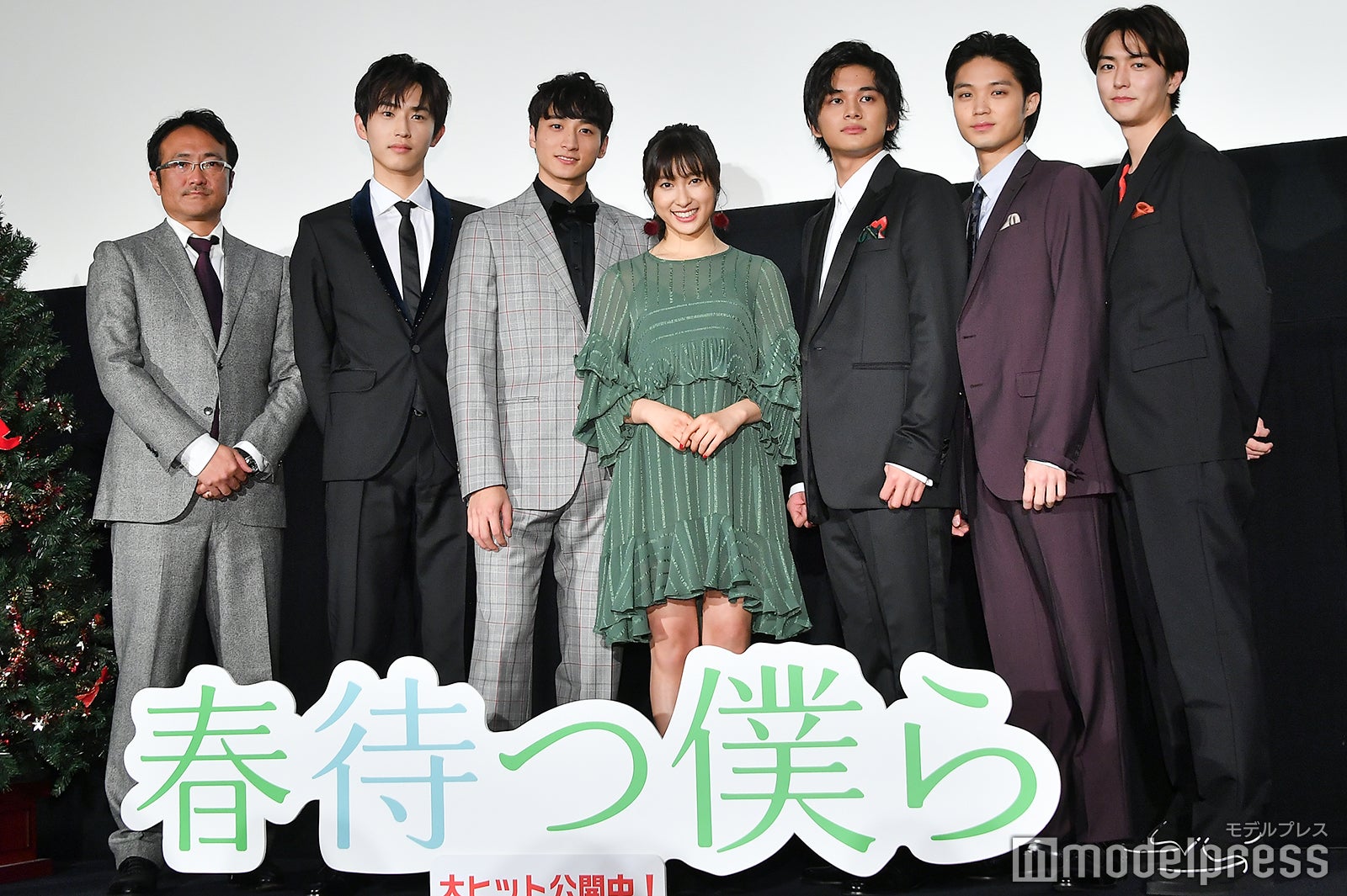 （左から）平川雄一朗監督、杉野遥亮、小関裕太、土屋太鳳、北村匠海、磯村勇斗、稲葉友 （C）モデルプレス