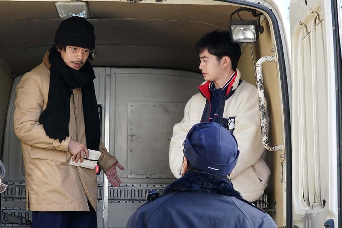 成田凌、森永悠希「逃亡医F」第4話(C)日本テレビ
